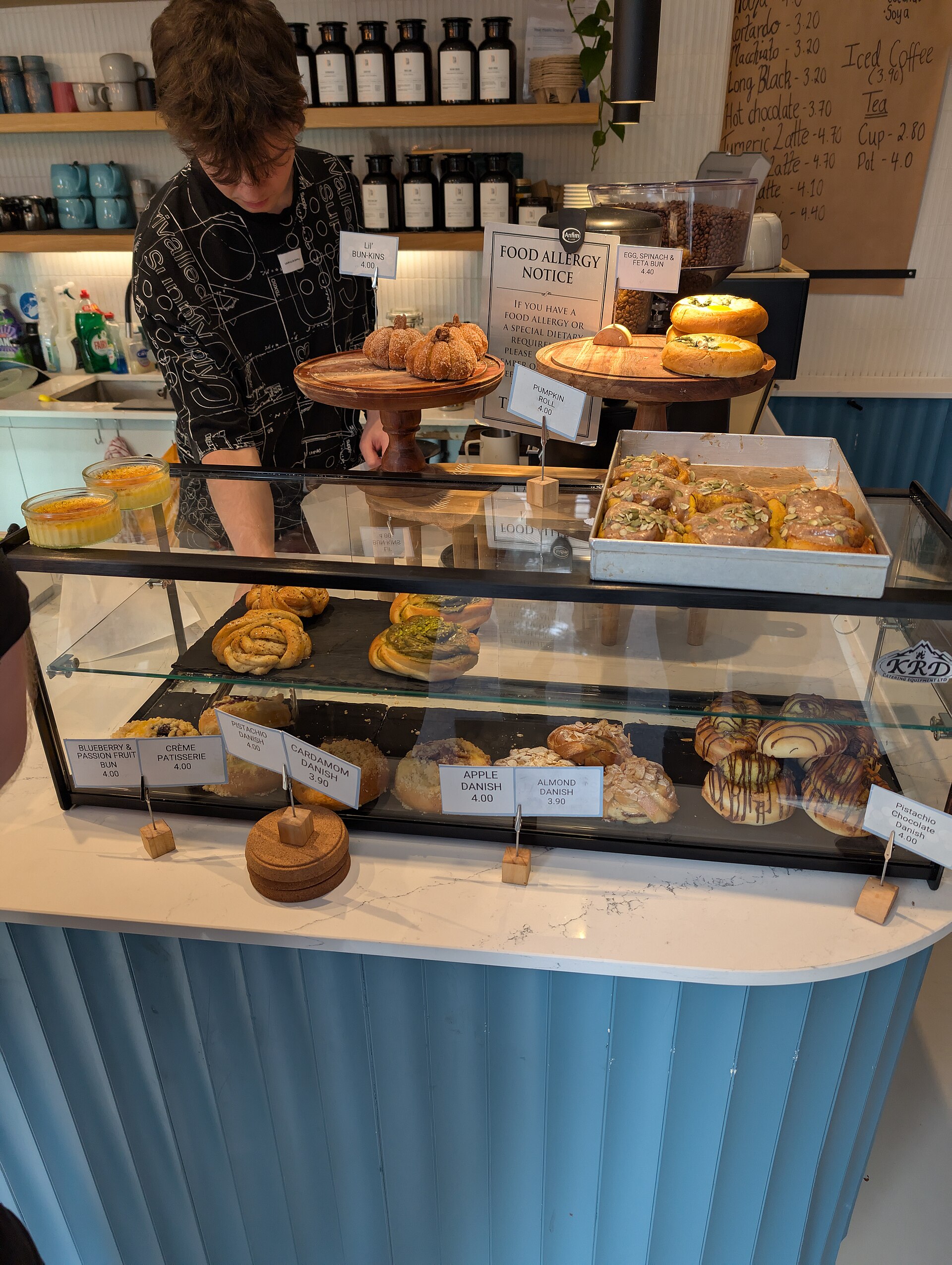 Food & Beverage business — Established Artisan Bakery & Café